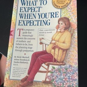FREE W PURCHASE What To Expect When You Are Expecting